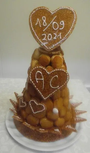 Croquembouche (10)