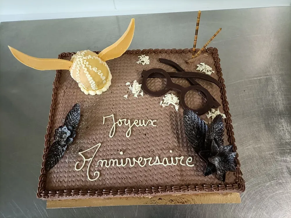 Gâteau à thème 3 bis - métiwebp